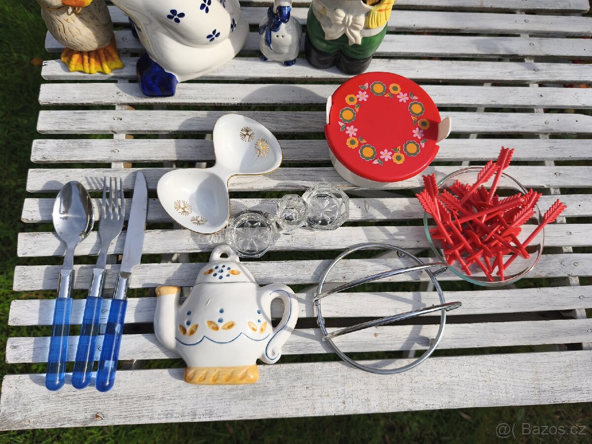 Pomůcky do kuchyně - 2