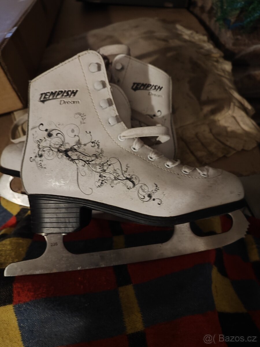 Dívčí brusle - 2