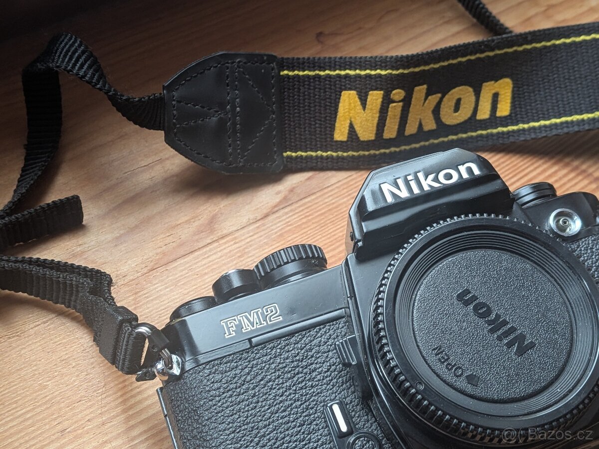 Nikon FM2n černý - 2