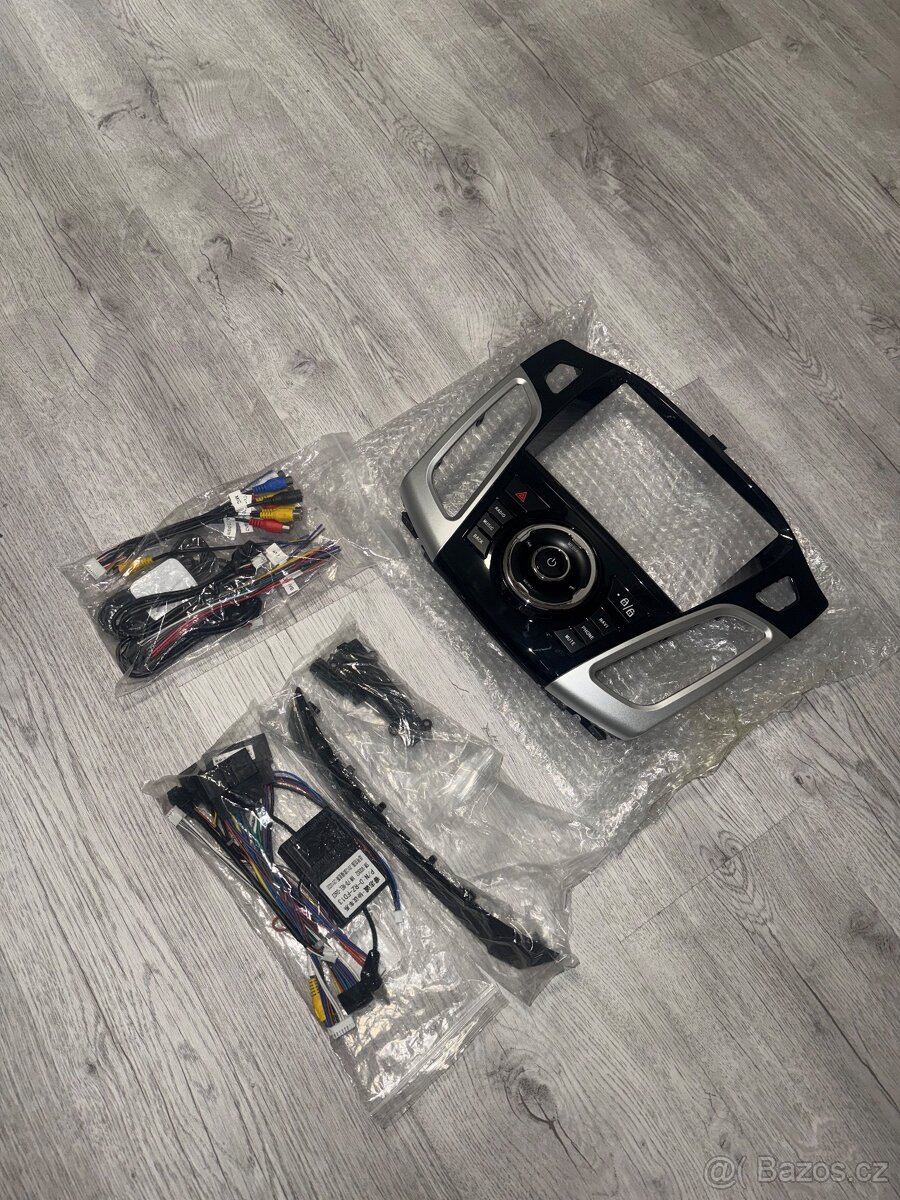 Rámeček autorádia pro Ford Focus MK3 - 2