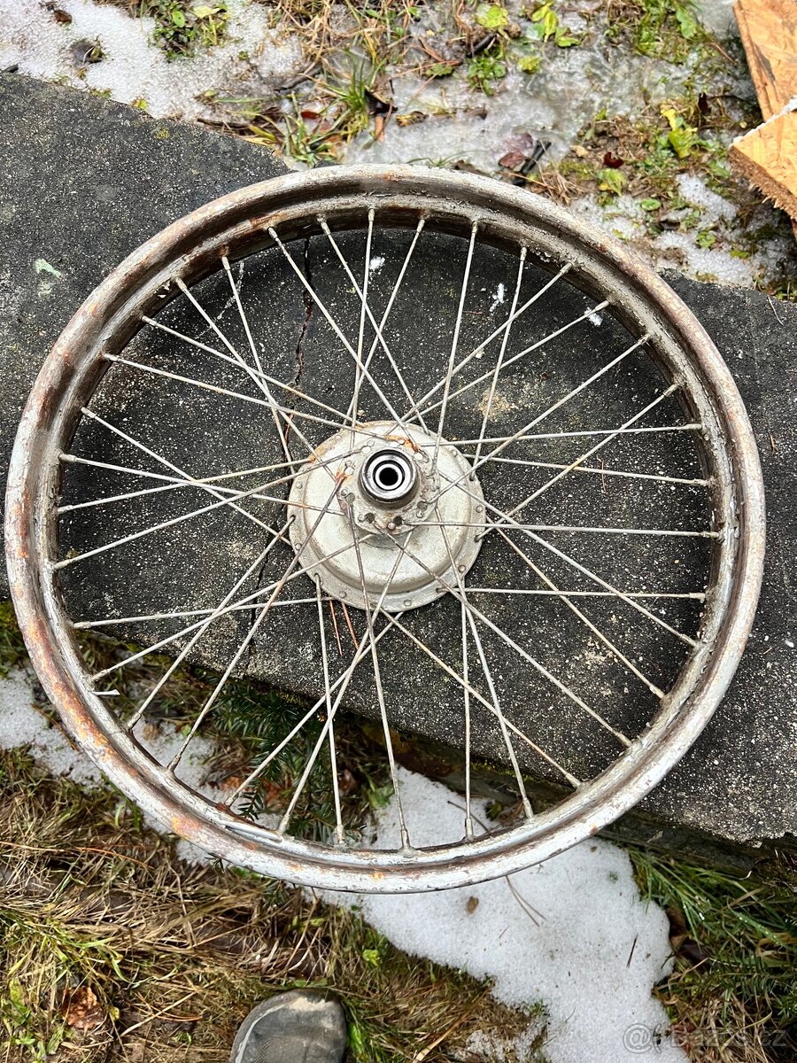 Jawa 550 přední kolo - 2