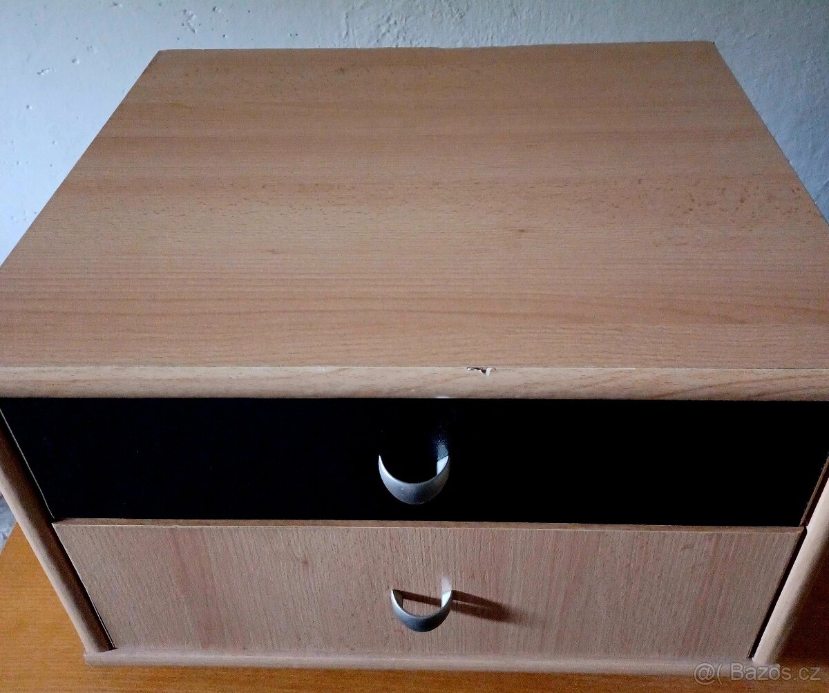 Nočni stolek - 2