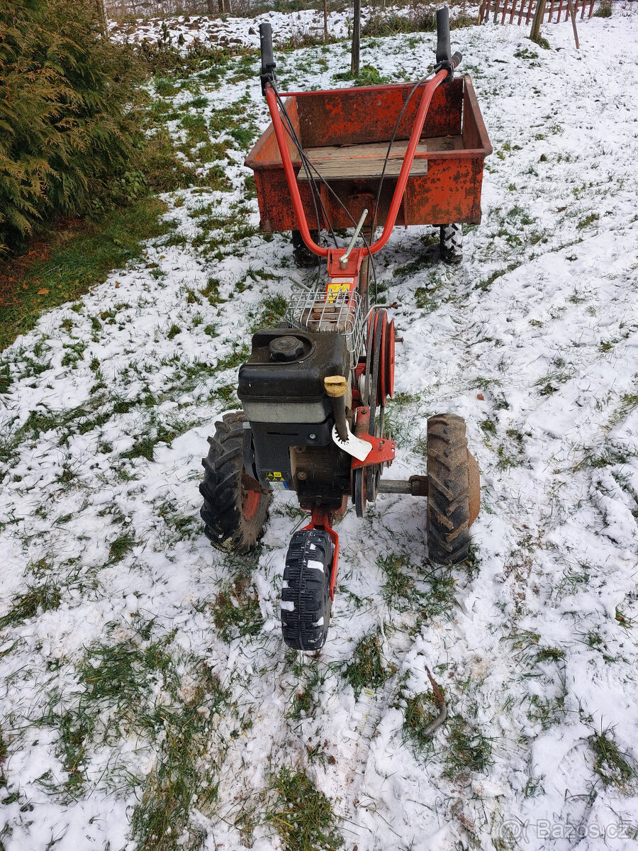 Zahradní traktůrek - 2