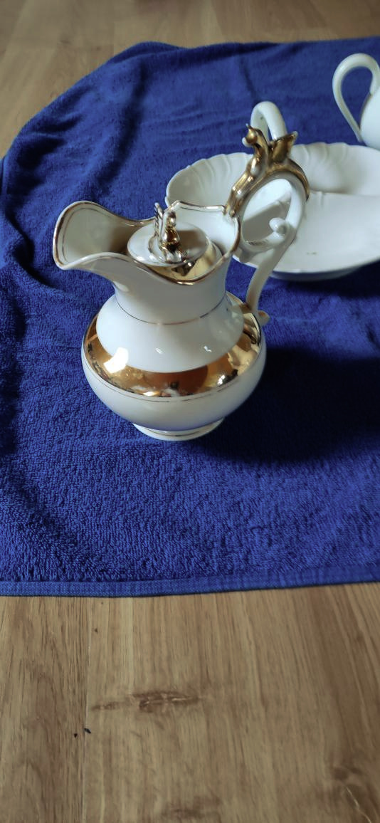 Stará keramika-porcelán-sklo - 2