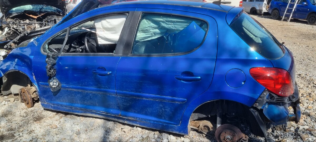 Peugeot 207 hatchback 1.6 hdi - 2