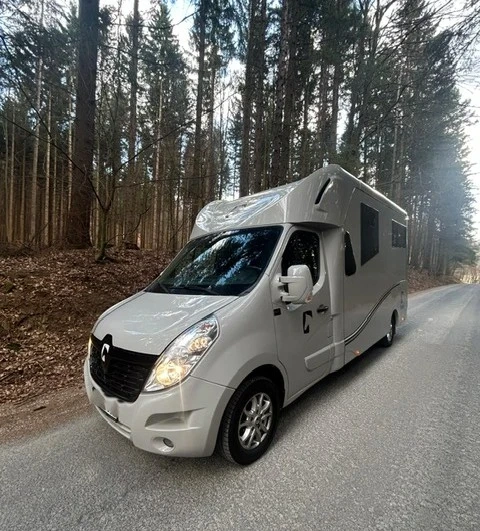 Theault prepravník na kone - 2