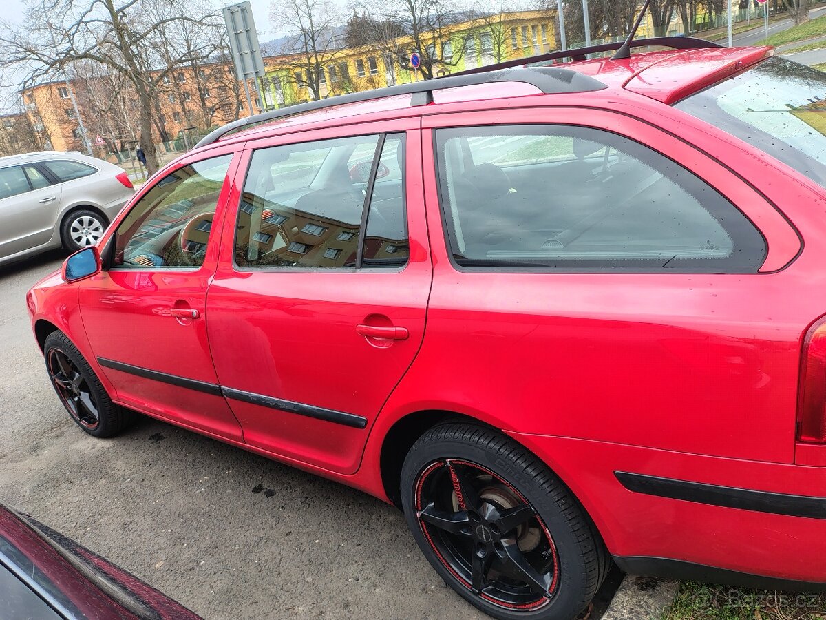 Škoda Octavia - 2