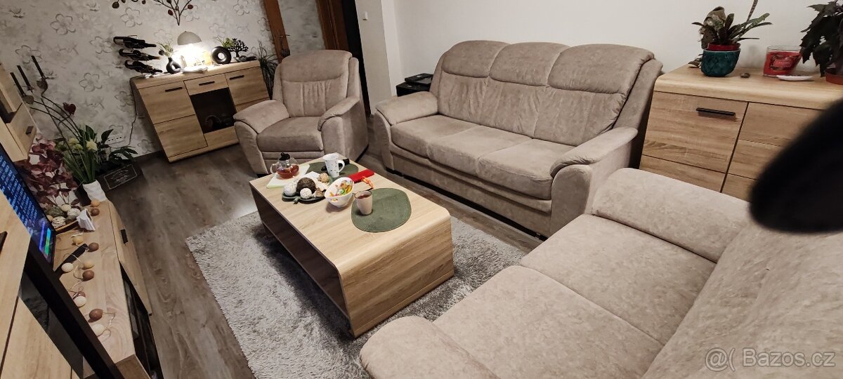 Sedací souprava levně - 2