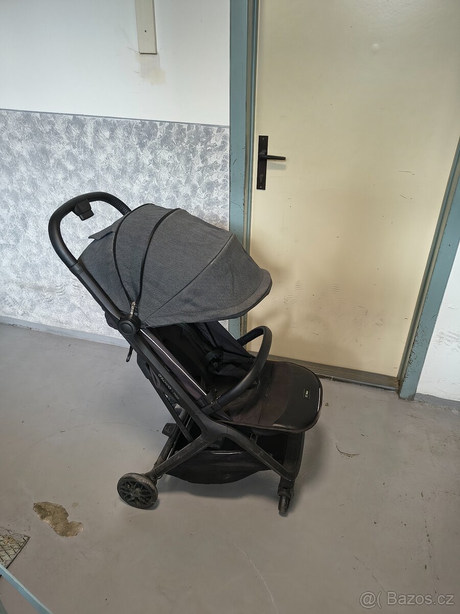 Cestovní kočárek - 2