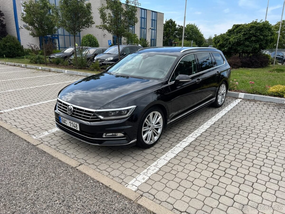 Volkswagen Passat, R-line, DCC, tažné, webasto - 2