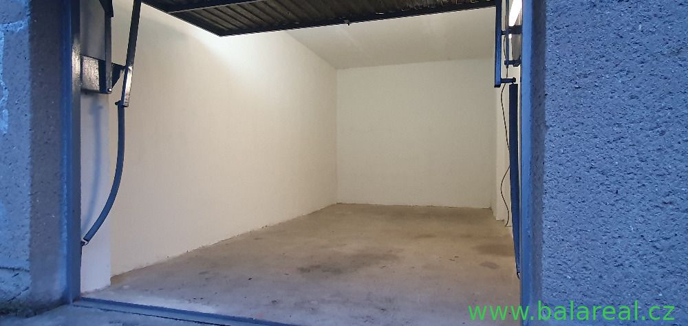 garáž Kárníková Brno Řečkovice 20m2, elektřina - 2