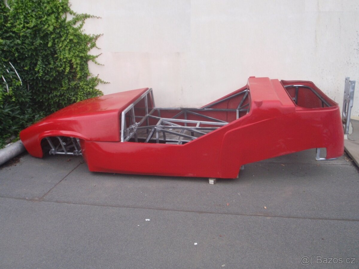 Lotus7 KAIPAN Spyder Silverstone -- Rám + lamináty