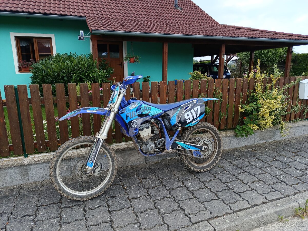 Dobrý den chtěl bych prodat motorku Yamaha 250 - 2