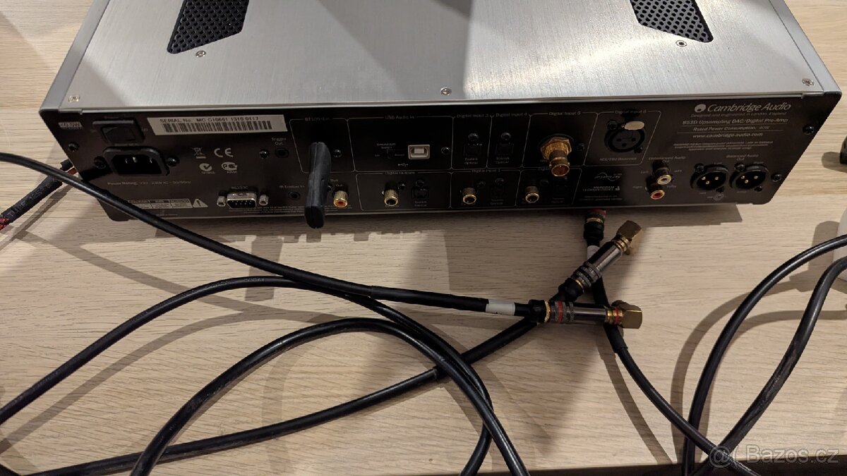 Cambridge Audio Azur 851D DAC/Pre - 2