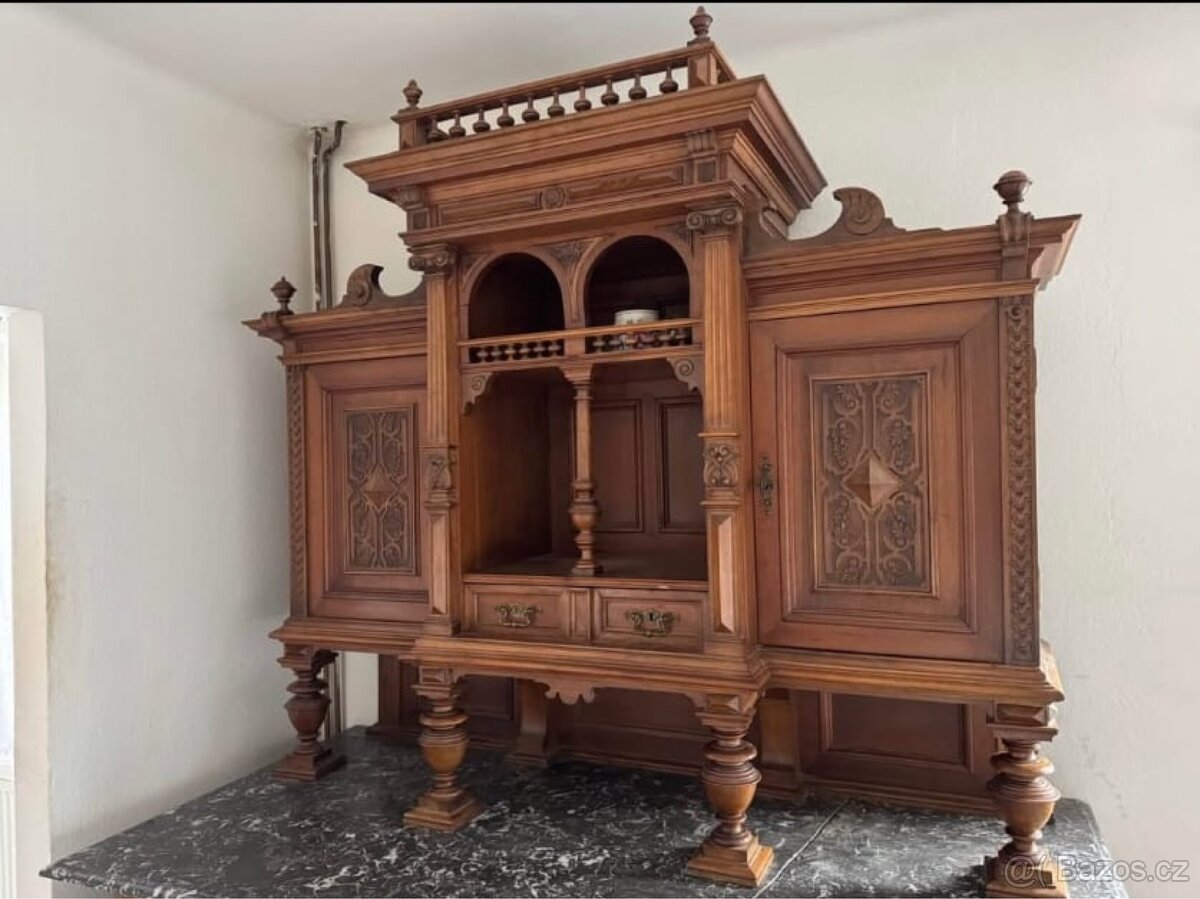 Starožitný zdobený příborník - sekretář - 2