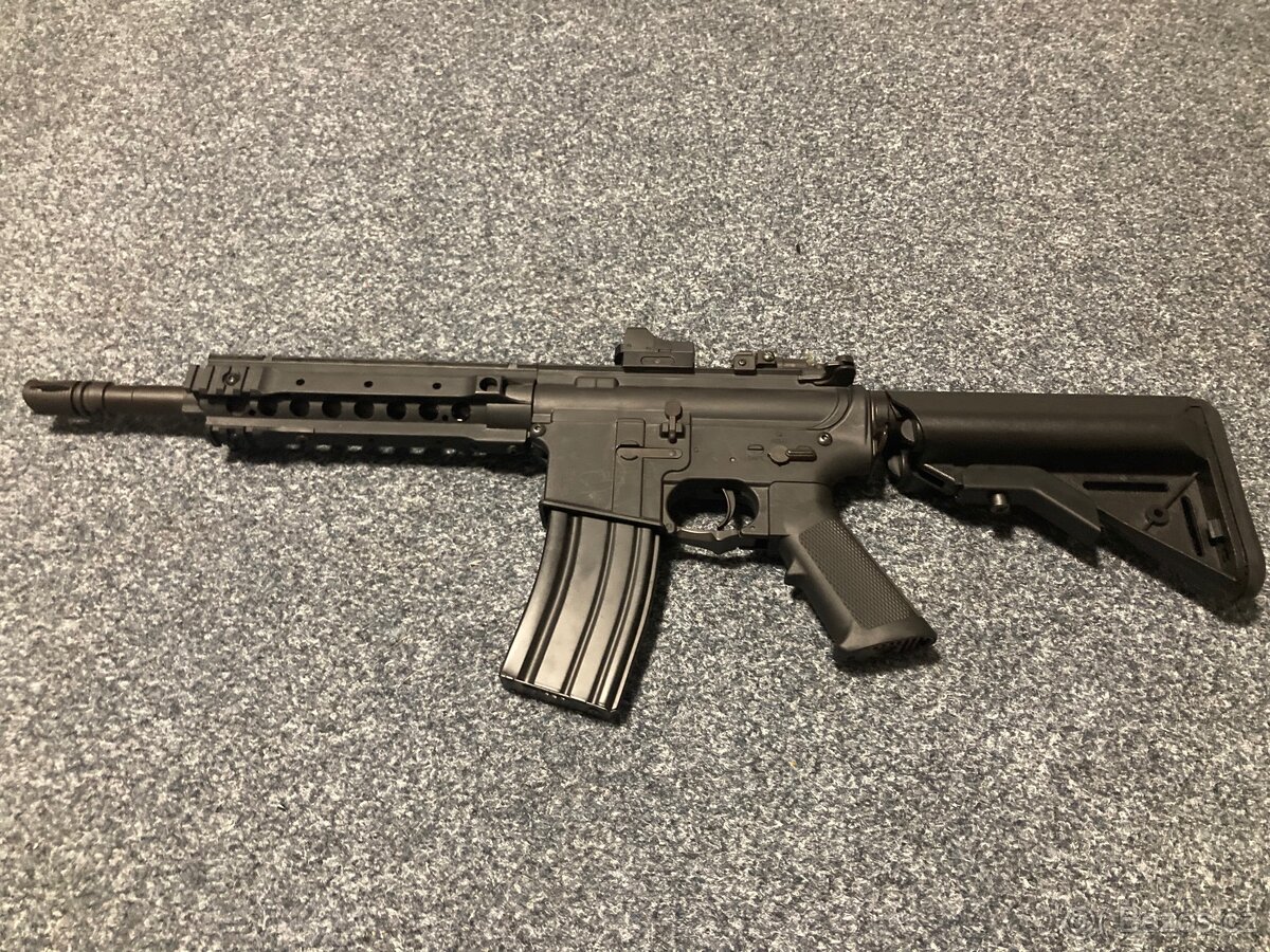 Airsoftová zbraň CYMA M4 - 2