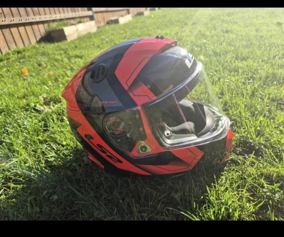 LS2 FF390 Breaker Physics Black Red - 2