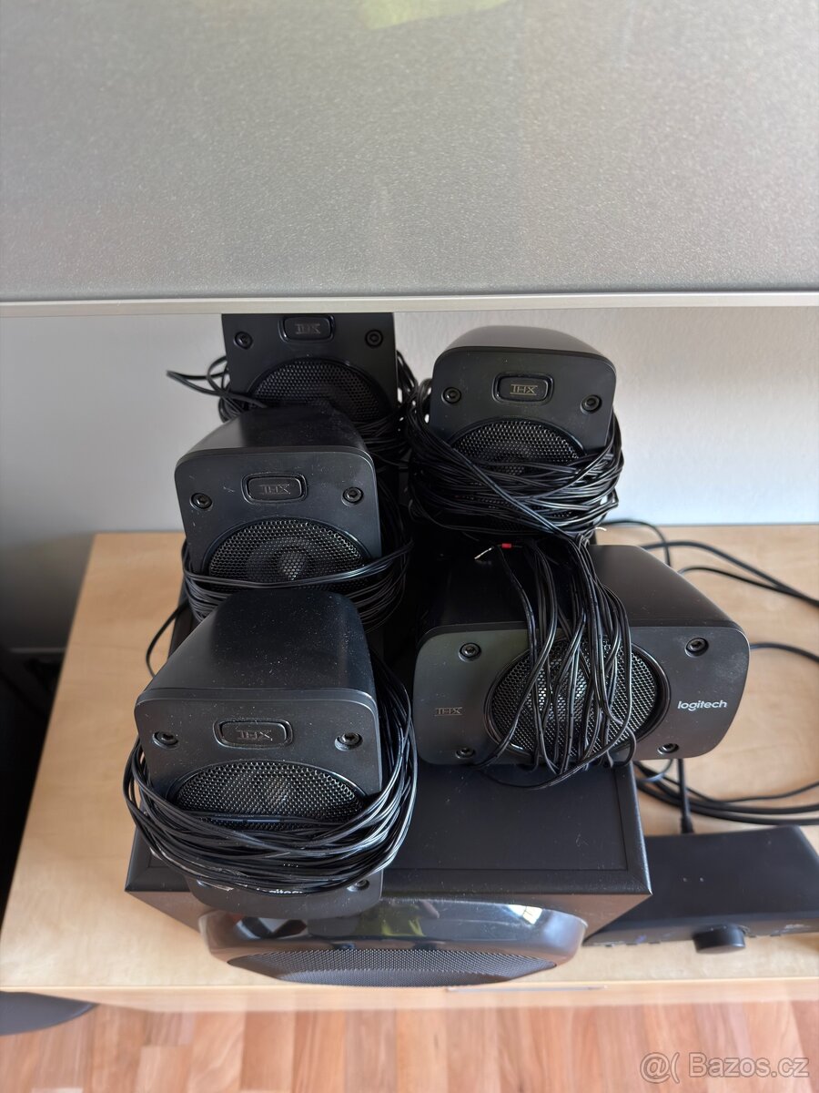 Logitech Z906 - 2