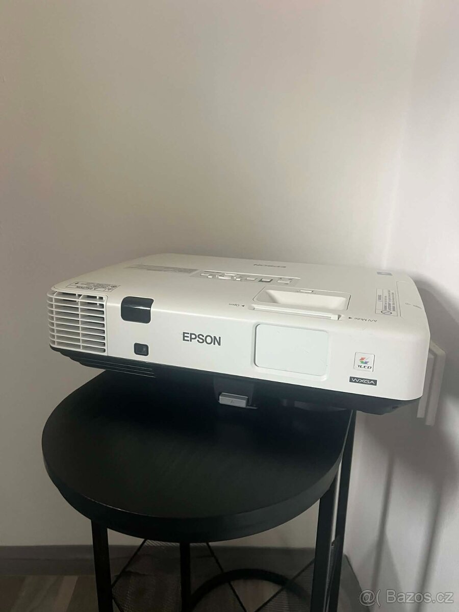 Projektor EPSON EB-1945W - 2