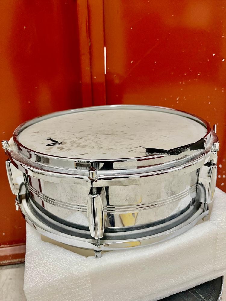 Rimmel vintage 13” - 2