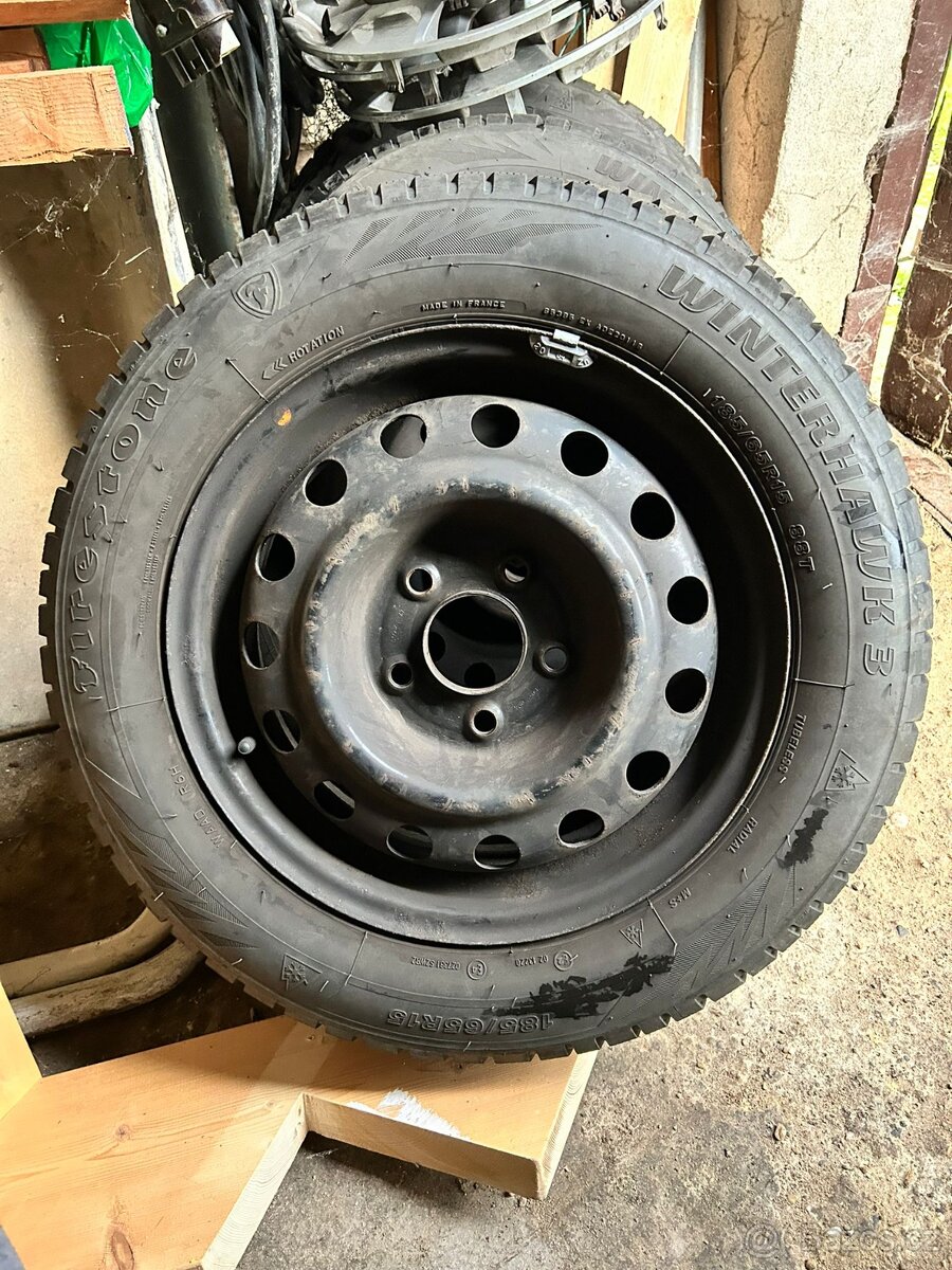 Zimní pneumatiky na diskách, 185/65 R15 - 2