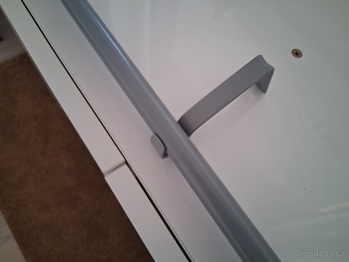 IKEA. Na záclony tyč a 3 konzole - 2