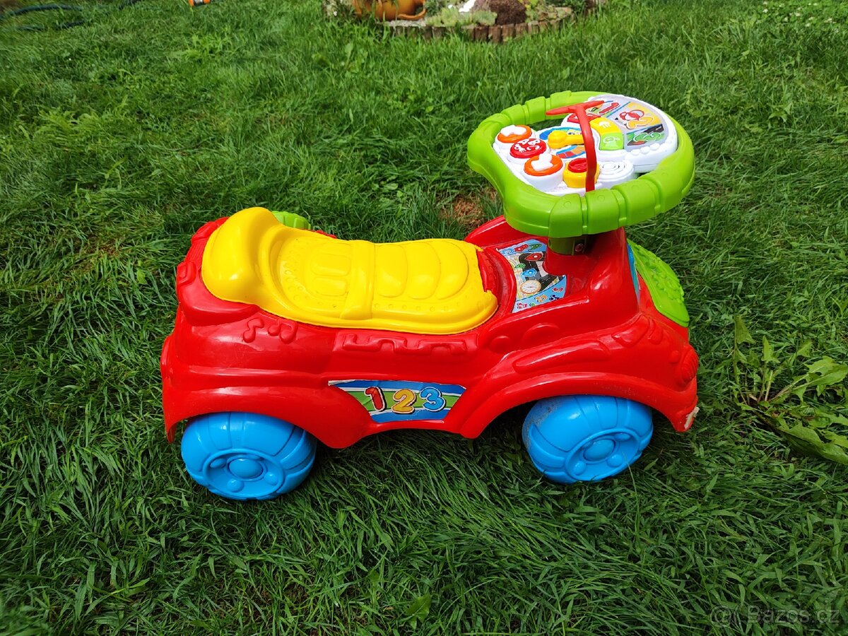 Interaktivní odrážedlo Clementoni – světla, zvuky - 2