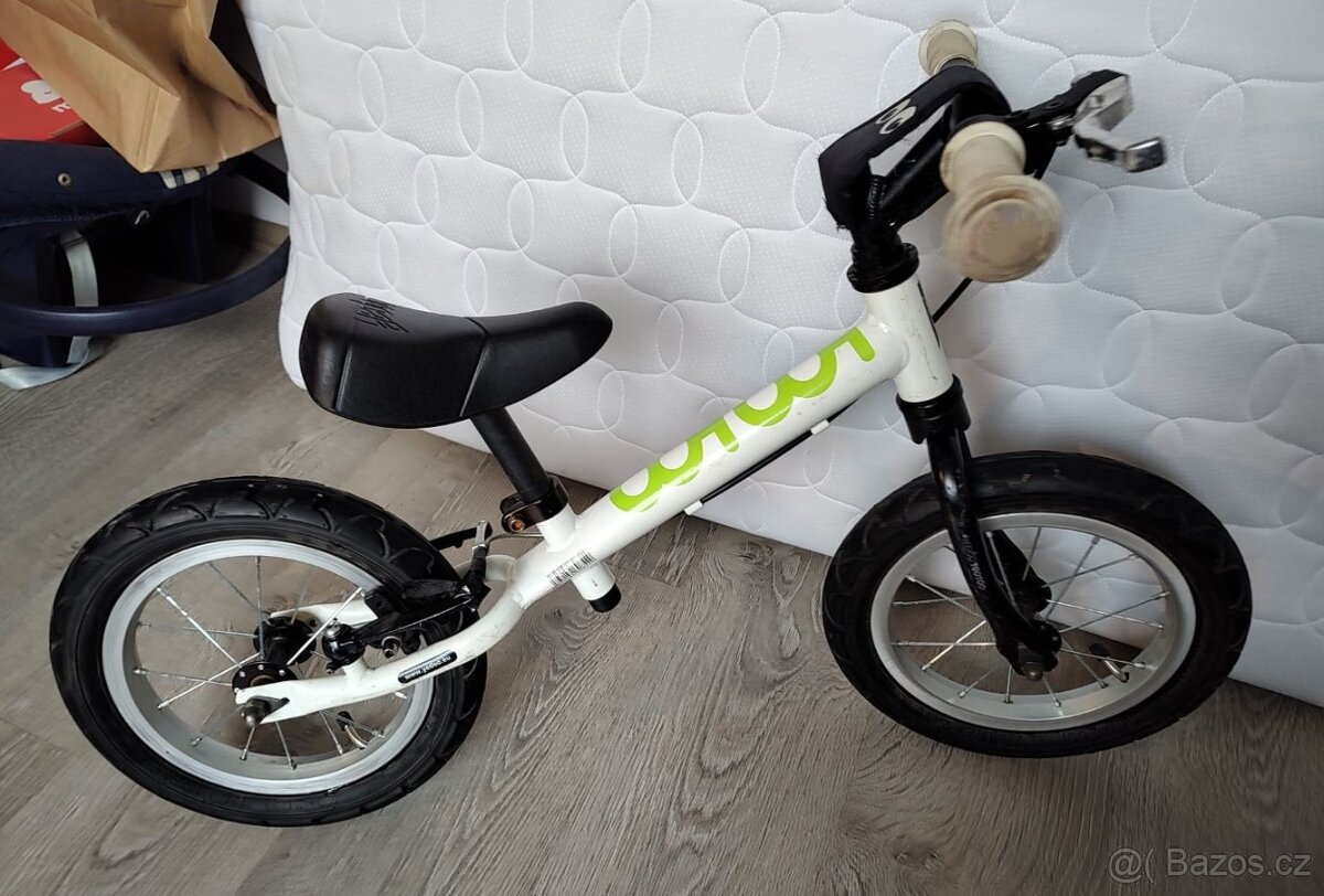 Yedoo Odrážedlo TooToo white black 12" kola - 2