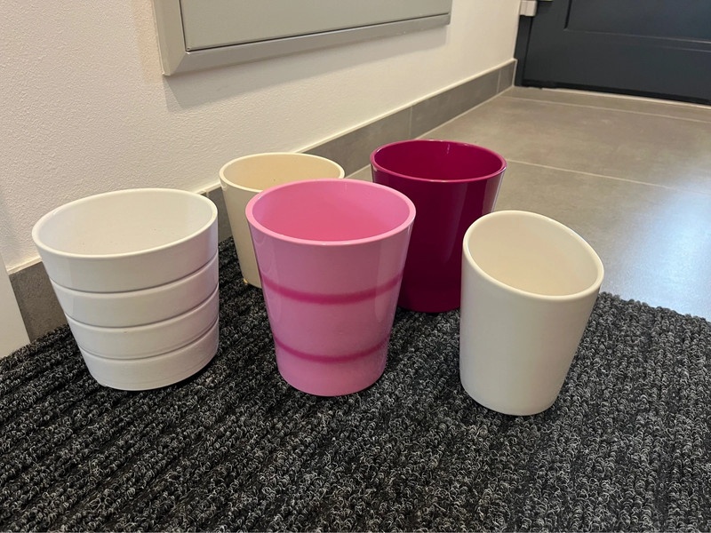 Set menších květináčů - 2