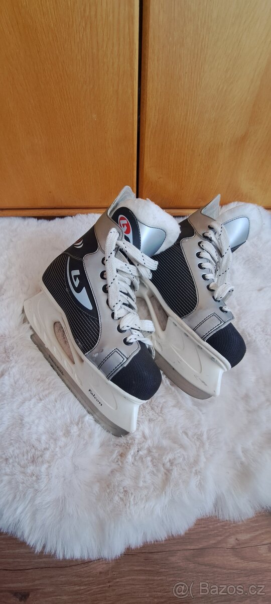 Chlapecké lední brusle - 2