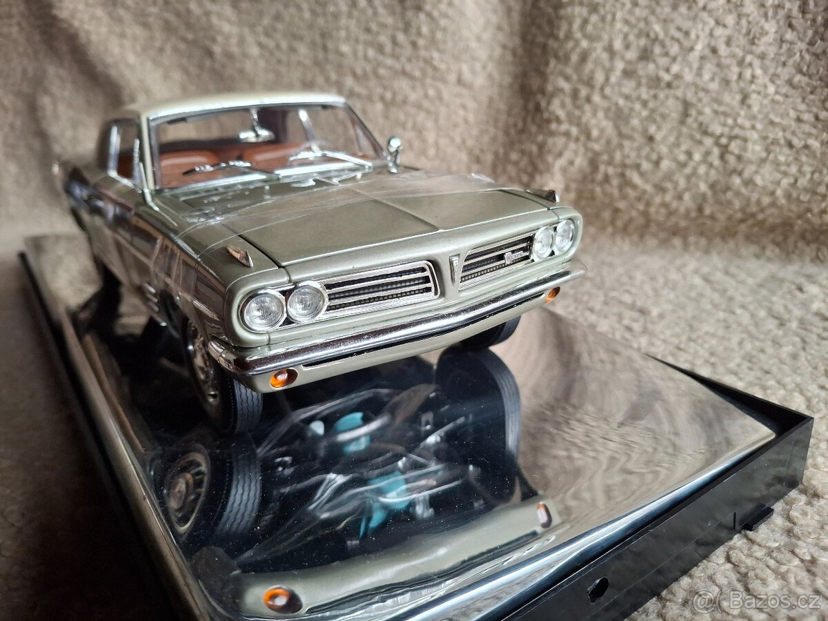 Prodám Pontiac LeMans - 1:18 - Highway61 - 2