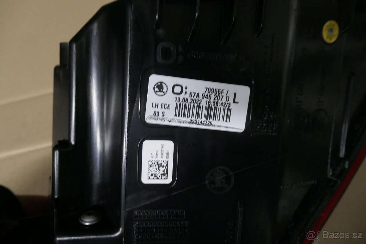 Zadní L lampa 57A945207D - 2