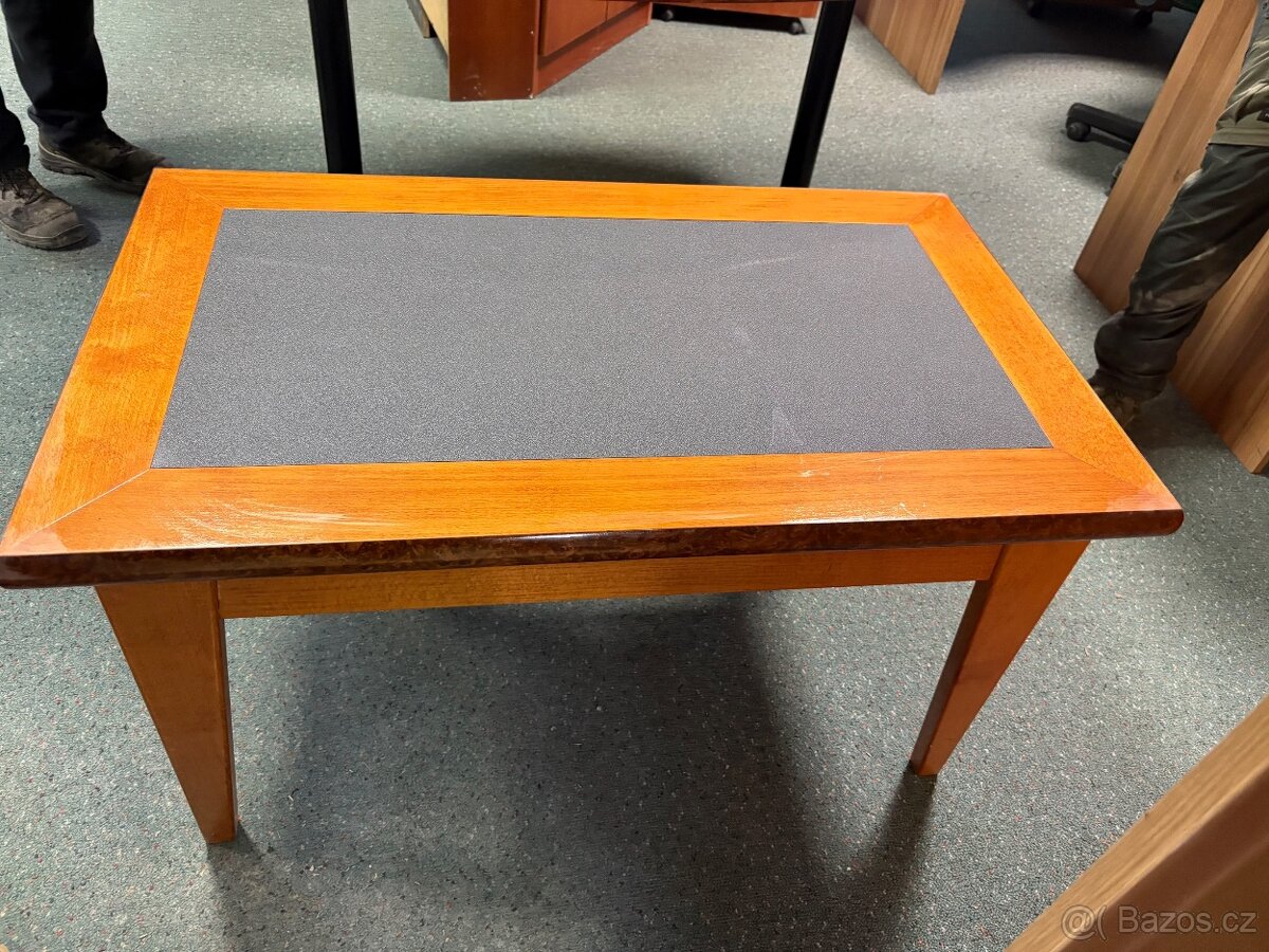 Stoly kancelář - 2