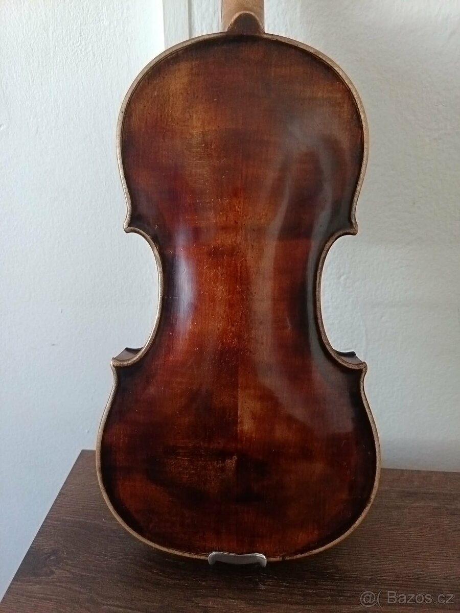 Celé 4/4 housle - 2