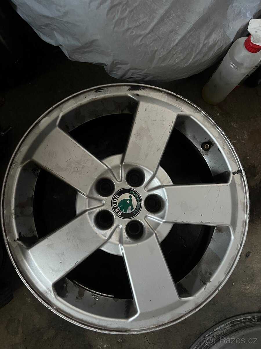 Alu Kola Škoda R16 - 2