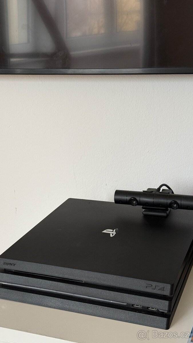 PS4 Pro, VR1 + kamera + Move Controller - 2