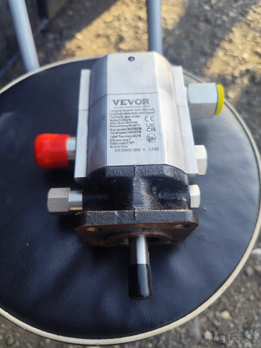 DVOUSTUPŇOVÁ HYDRAULICKÁ PUMPA - 2