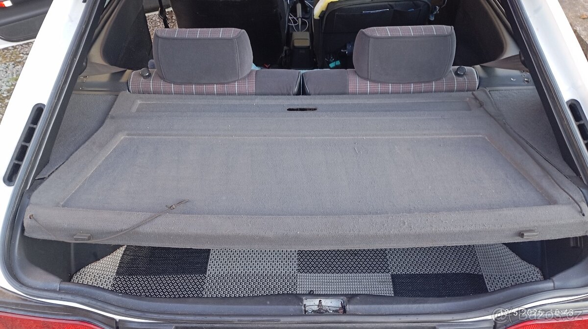 Mazda 323 BF III - Kufr plato - 2
