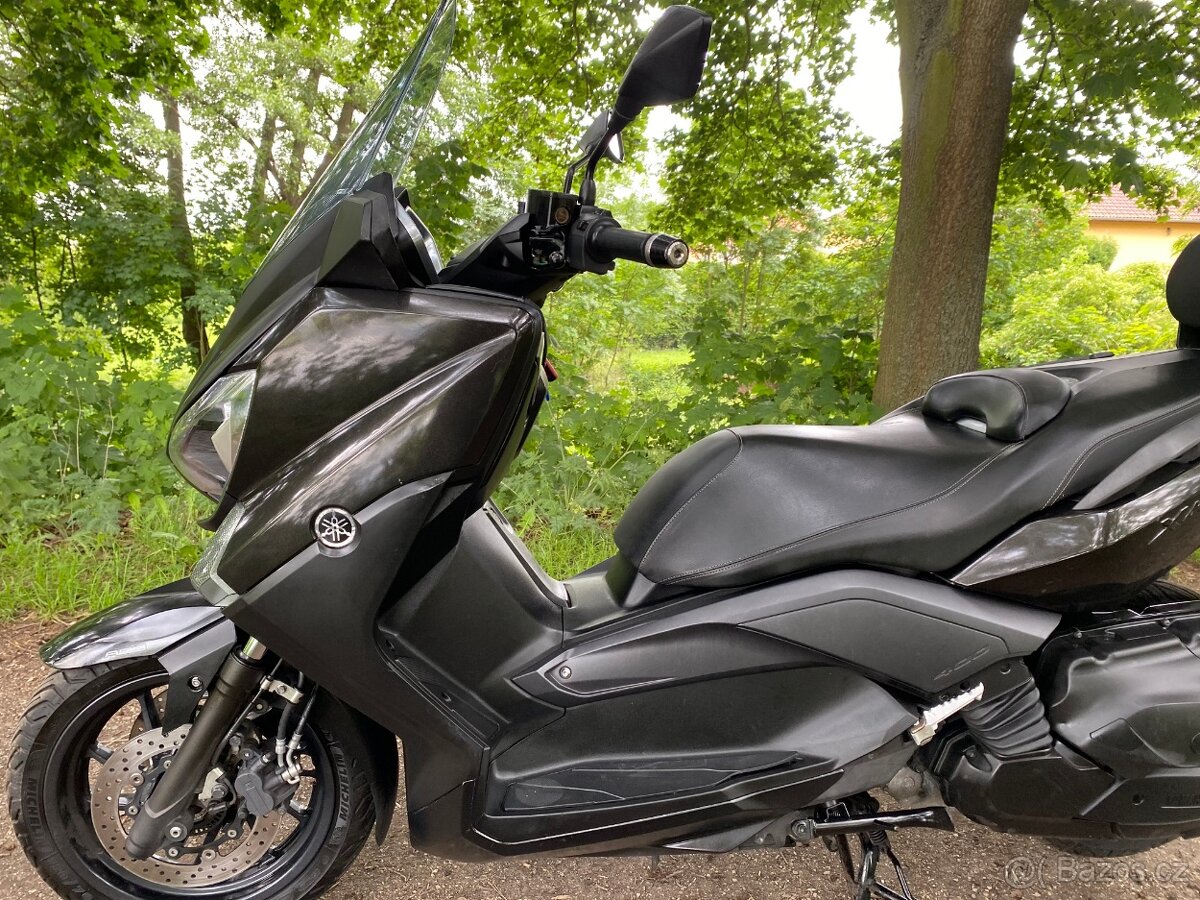 Yamaha X max 400 (Edice Momo) - 2