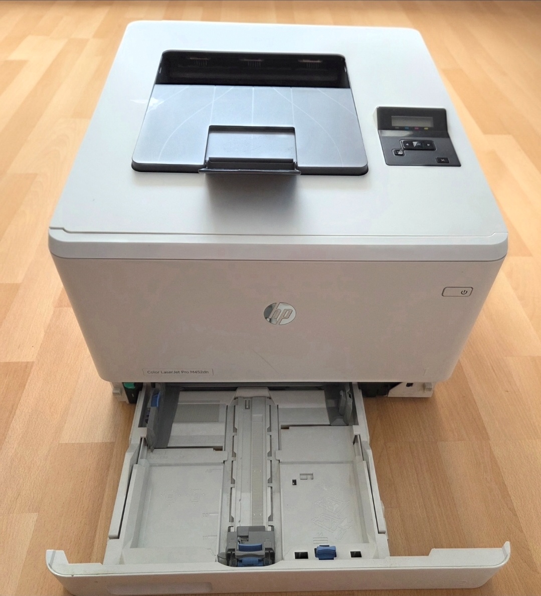 HP LaserJet Pro M452dn - 2