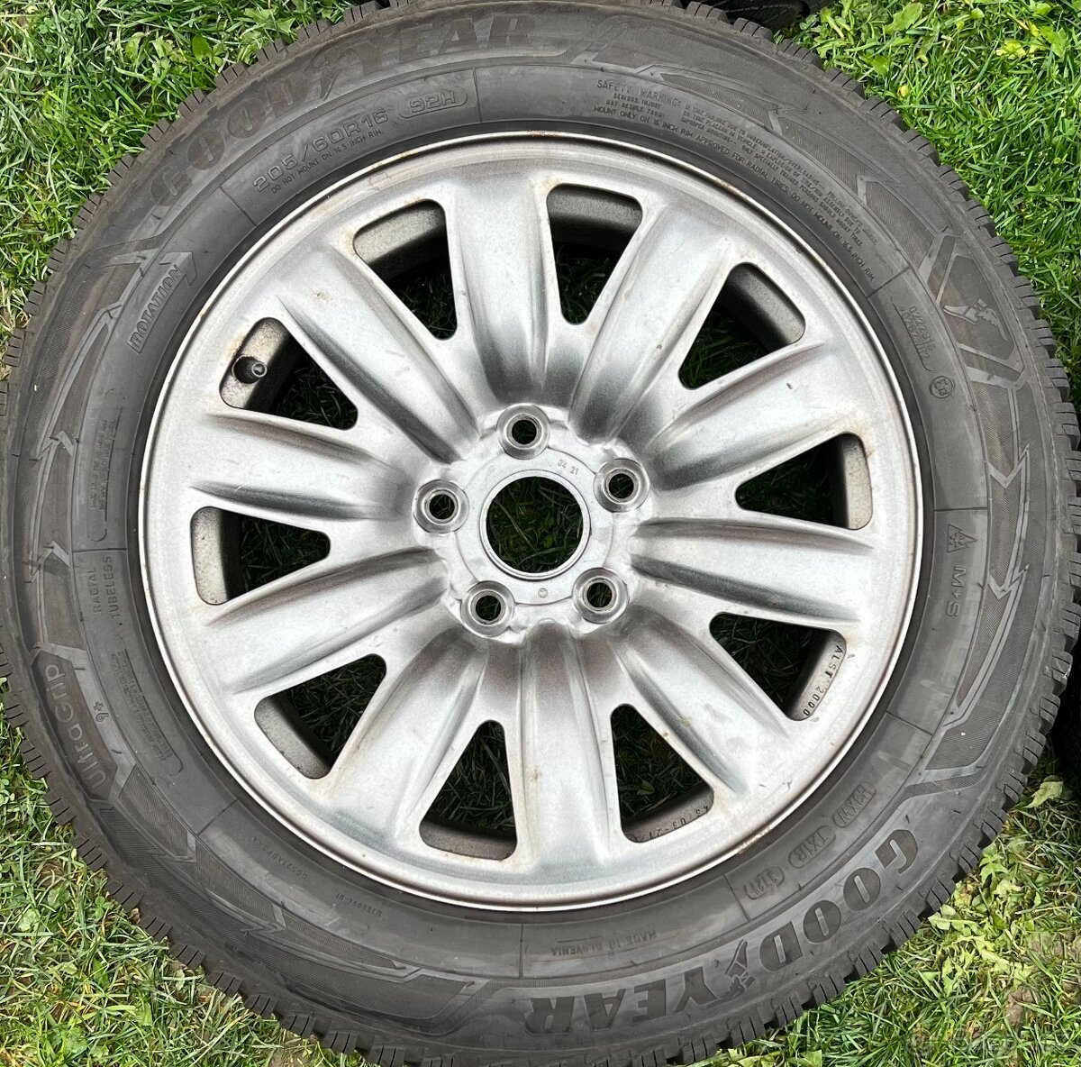 Zimní kola Škoda Octavia 4, 205/60 R16 GoodYear (3721) - 2