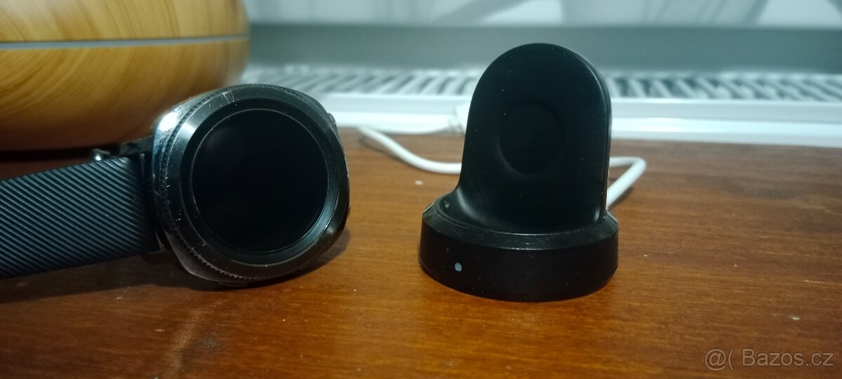 Prodám hodinky samsung gear sport - 2