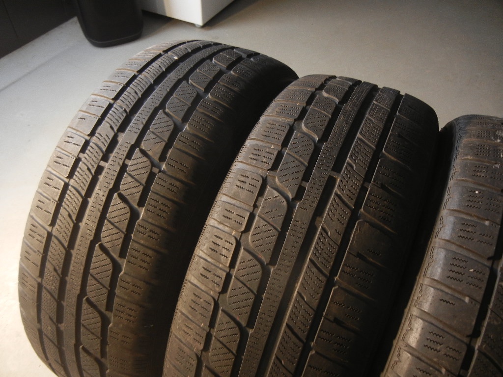 Zimní pneu Nankang 235/55R18 - 2