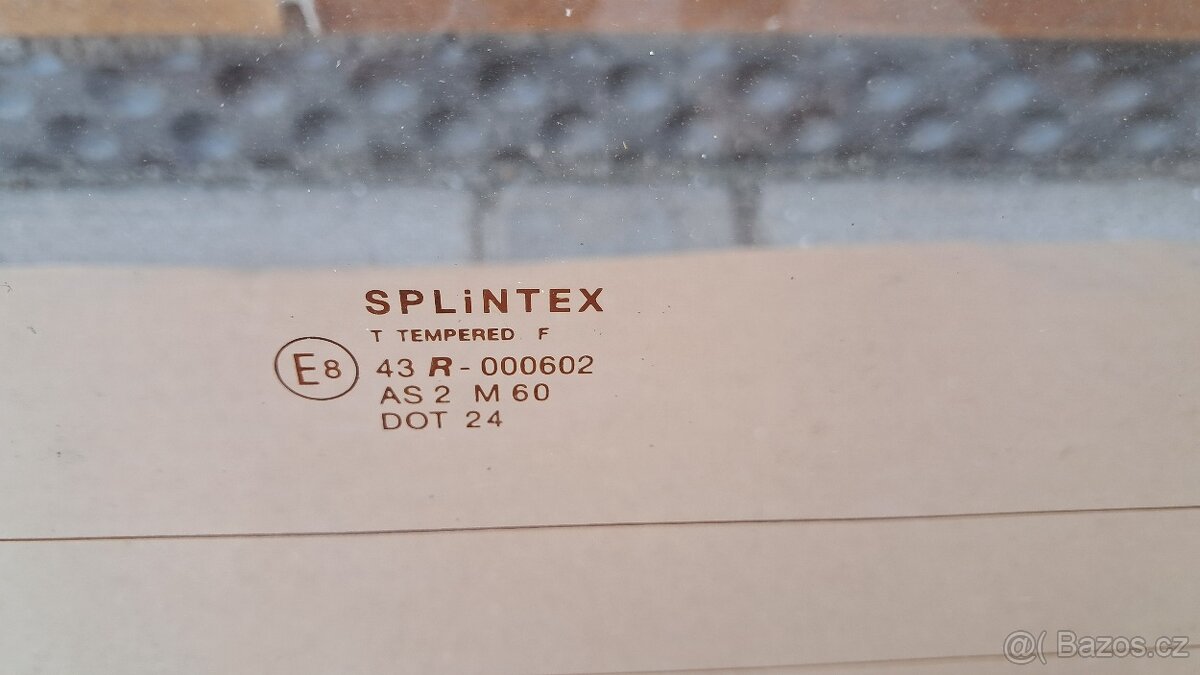 Nové zadní okno FAVORIT ORIGINÁL ČIRÉ - 2