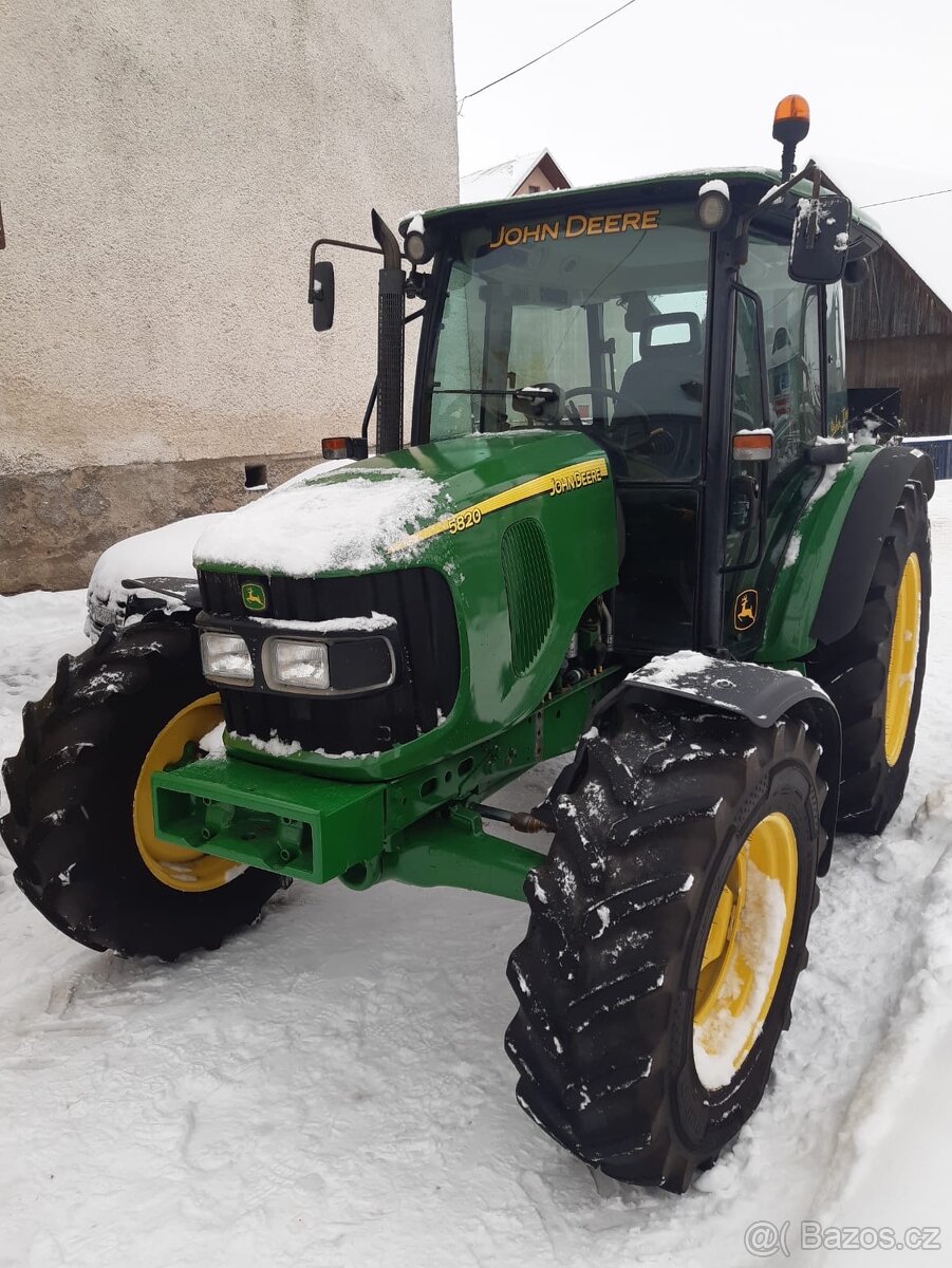Predám traktor JOHN DEERE 5820 - 2