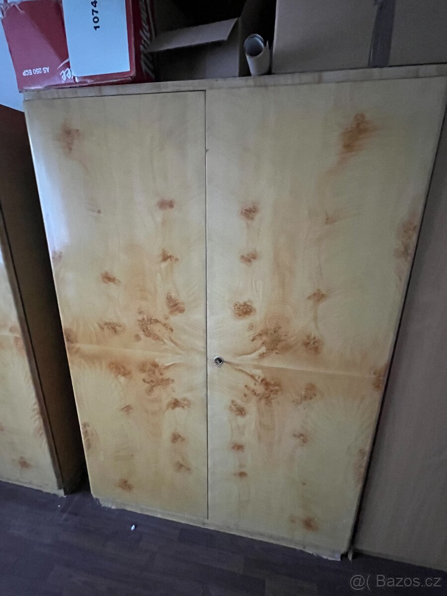 Šatní skříň - 2