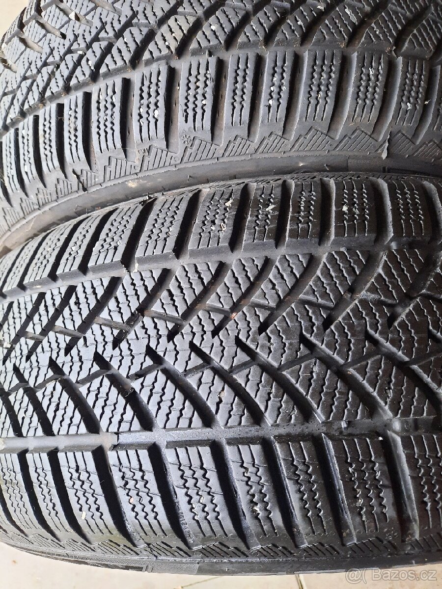 Zimní pneu Semperit-Speed-Grips215/55R17VXL - 2