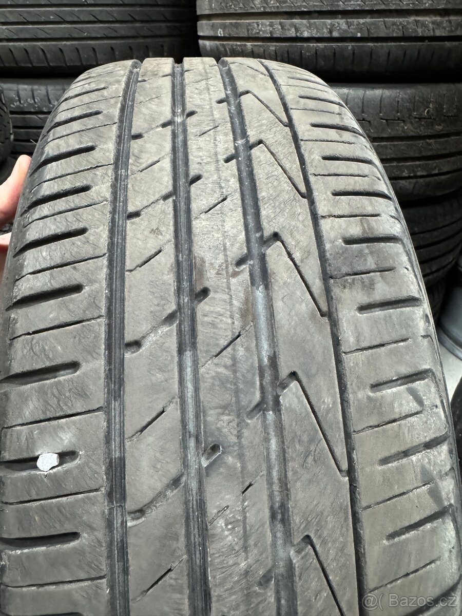 215/65 R17 letní Hankook - 2