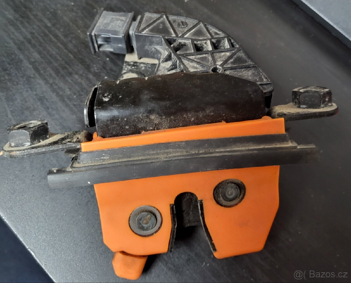 Zámek 5. dveří kufru Fabia 1 - 2