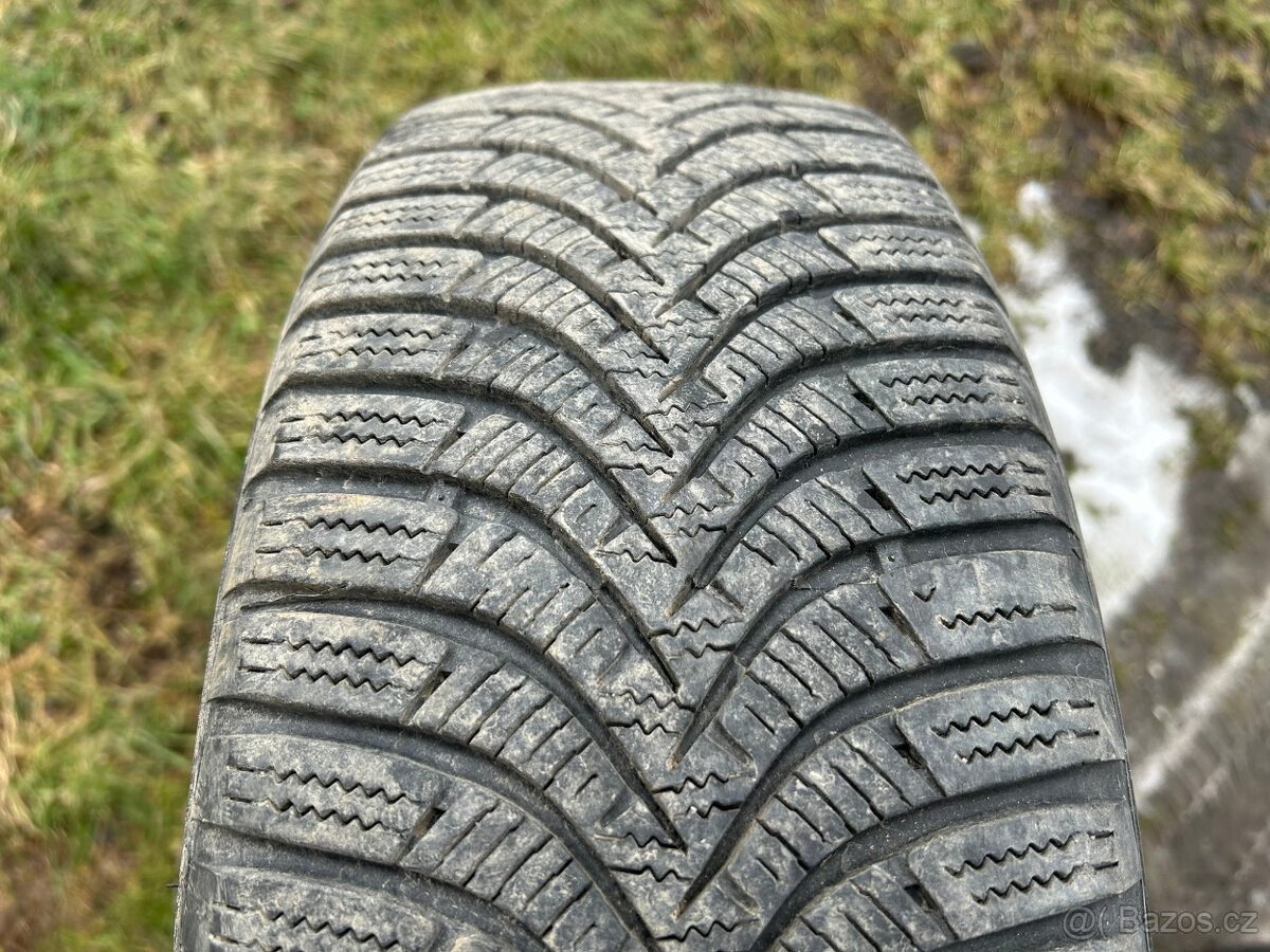 4ks zimní pneu Hankook 185/60/15 - 2